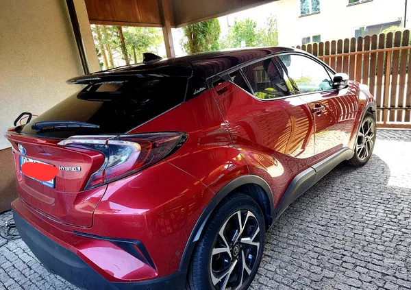 podkarpackie Toyota C-HR cena 95000 przebieg: 70126, rok produkcji 2019 z Przeworsk